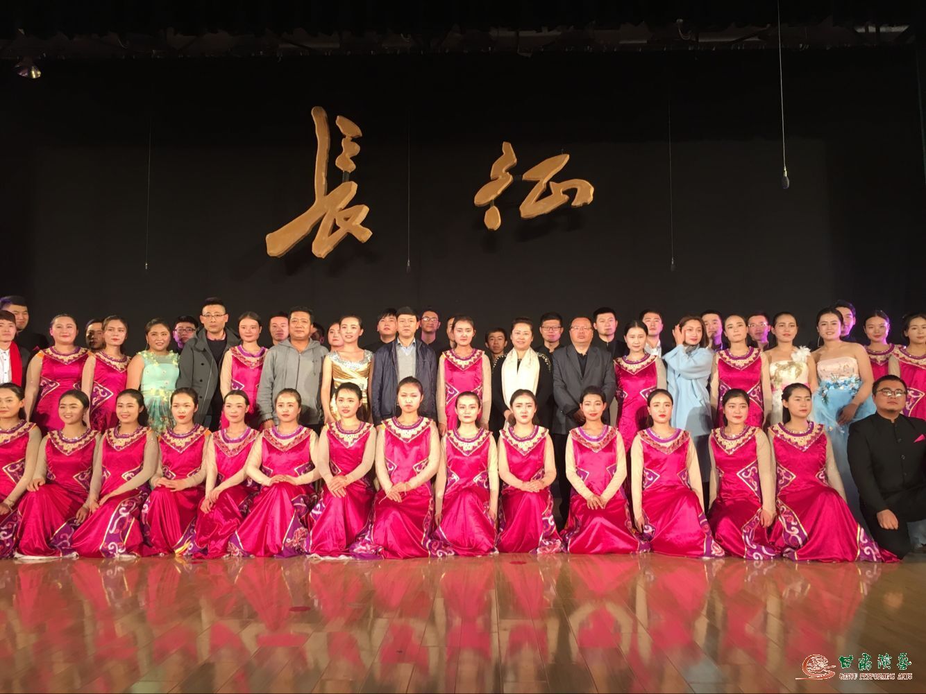“高雅藝術(shù)進(jìn)校園”甘肅省歌劇院主題晚會(huì)《長(zhǎng)征》走進(jìn)蘭州城市學(xué)院