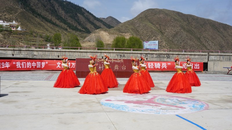 甘肅演藝集團(tuán)2019“我們的中國(guó)夢(mèng)”——文化進(jìn)萬(wàn)家暨隴原“紅色文藝輕騎兵”省雜技團(tuán)小分隊(duì)赴甘