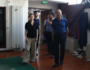 甘肅演藝集團副總經(jīng)理王衛(wèi)平、張國偉一行到秦腔藝術劇院調(diào)研